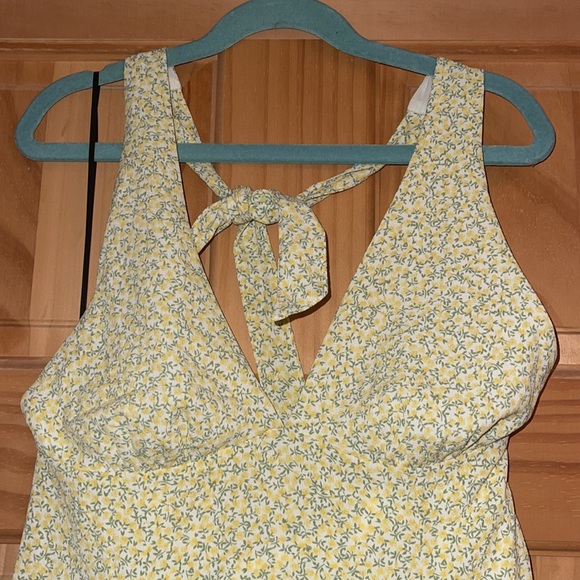 Summer dress - Picture 2 of 4